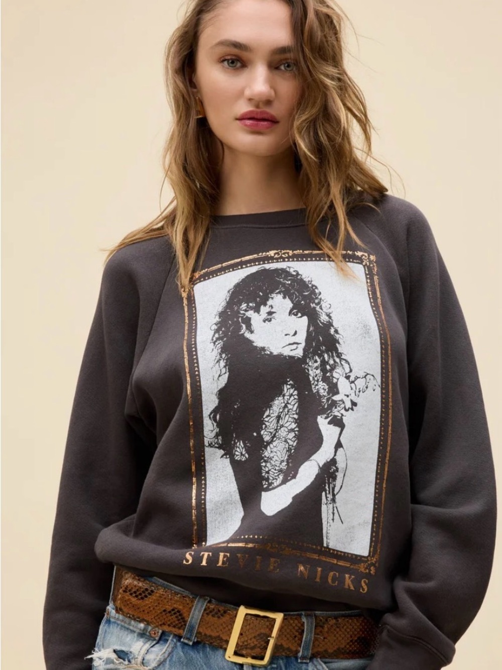 Stevie Nicks Daydreamer Brown Small Vintage Raglan Sweatshirt